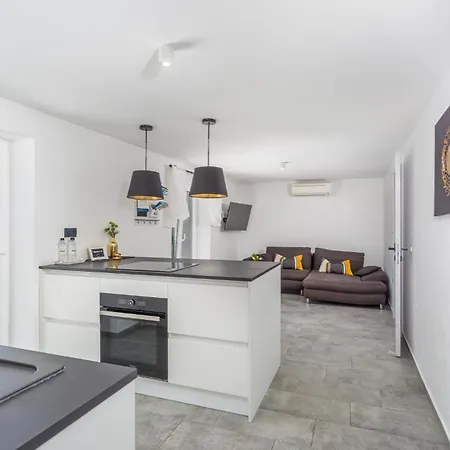 Casa vacanze Pet Friendly In With Kitchen