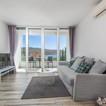 Pet Friendly In With Kitchen Сasa de vacaciones *