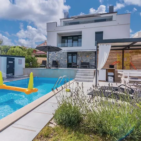 Pet Friendly In With Kitchen Casa vacanze